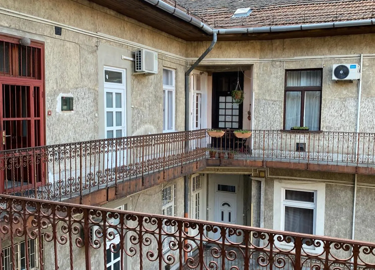 Birdie 3-Bdr Apartment Budapest